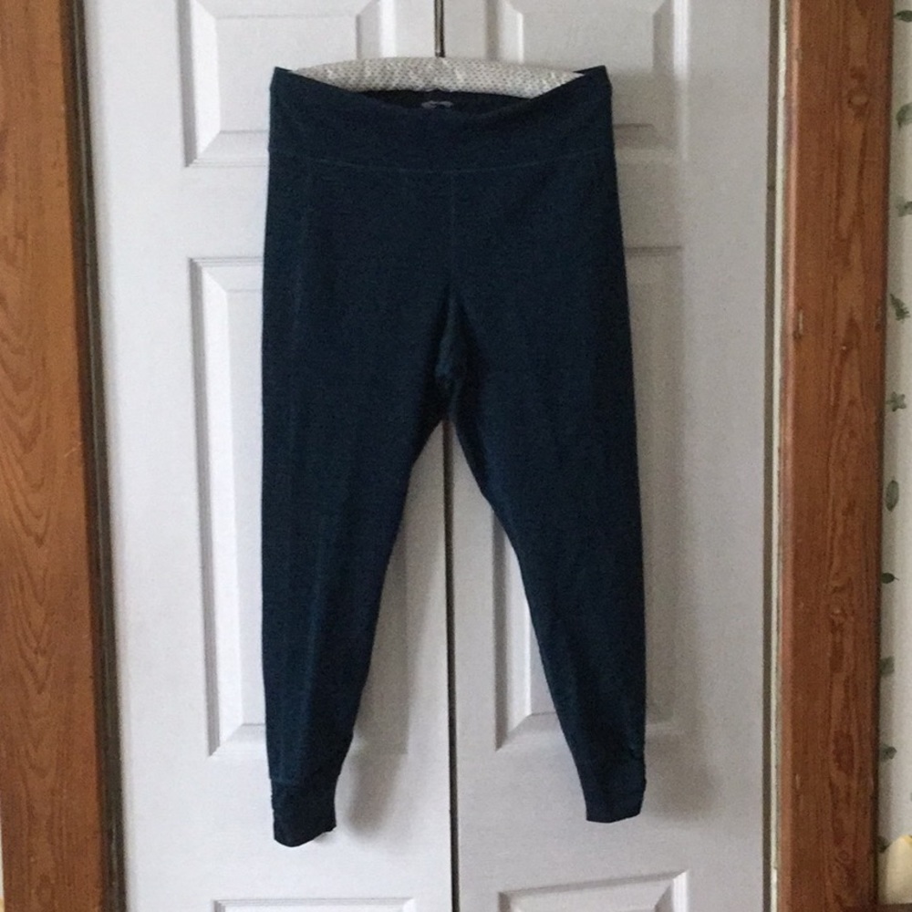 Cascade Sport Teal and Black leggings